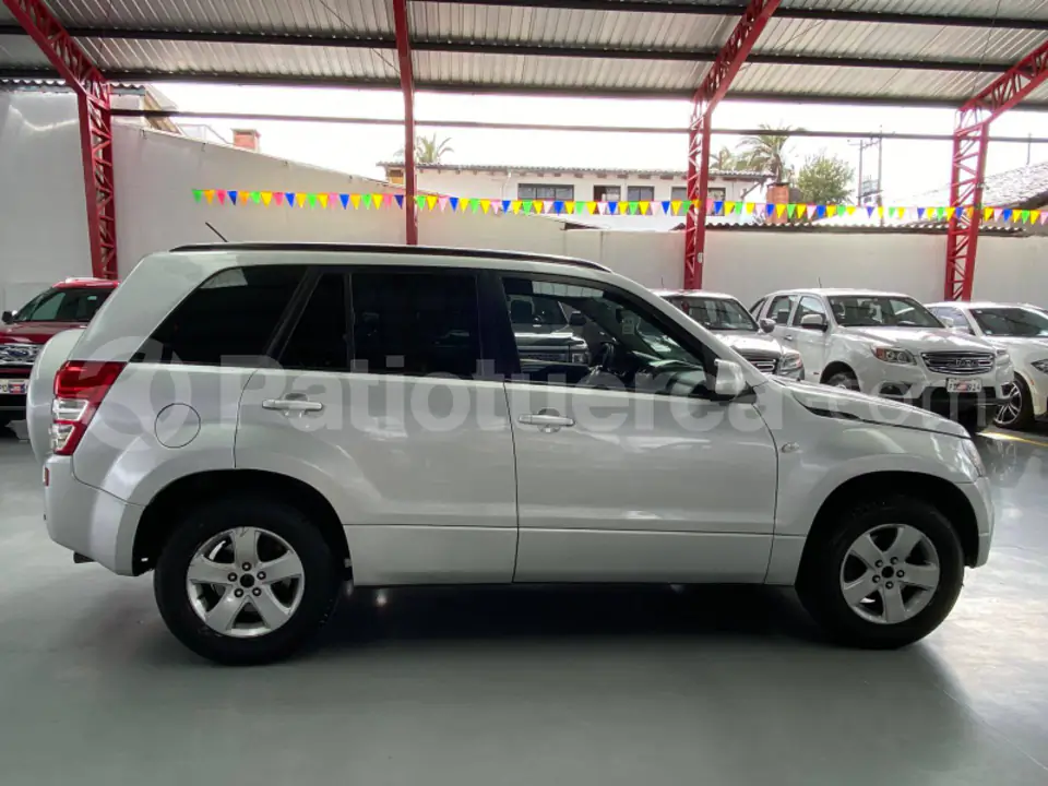 Foto 2 de Suzuki Grand Vitara SZ