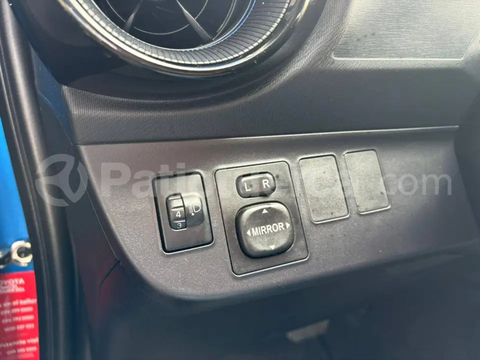 Foto 12 de Toyota Prius C Sport