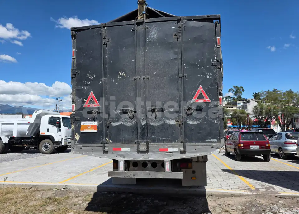 Foto 4 de Hino FF1JPTZ