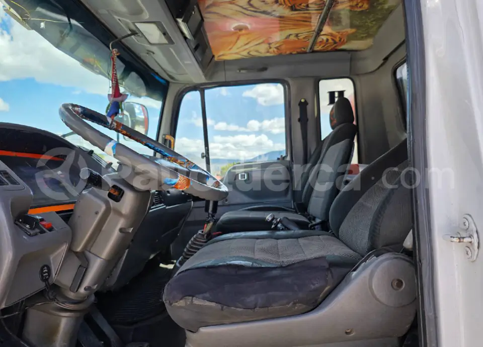 Foto 7 de Hino FF1JPTZ