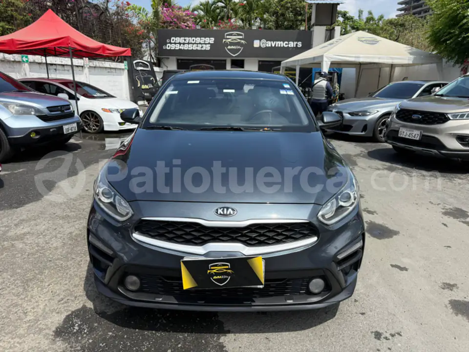 Foto 1 de Kia Cerato