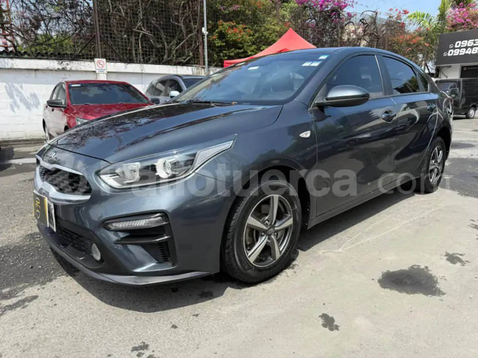 Foto 3 de Kia Cerato