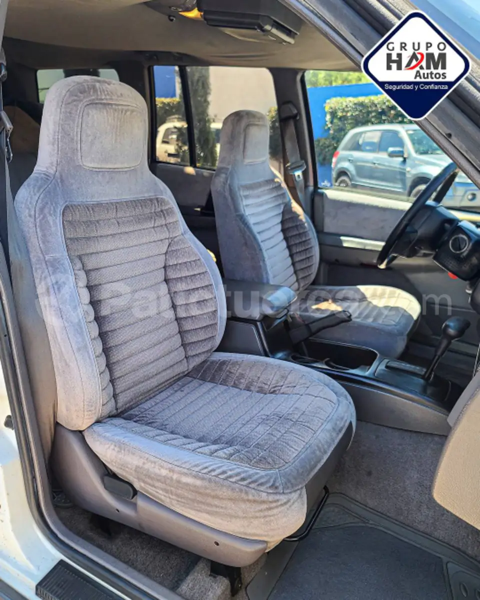 Foto 3 de Jeep Cherokee Laredo