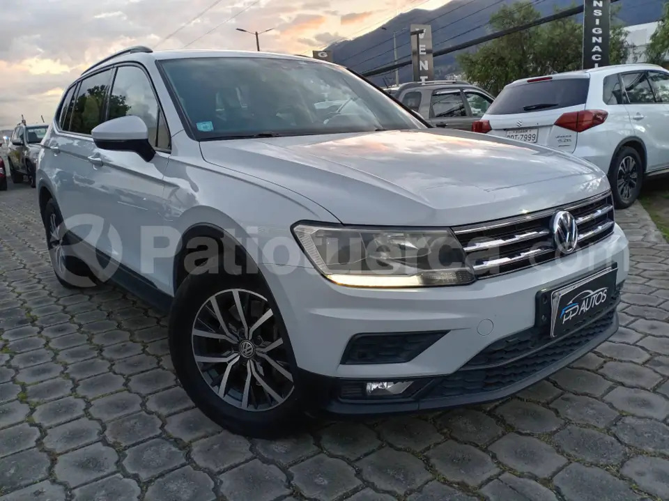 Foto 1 de Volkswagen Tiguan Trendline