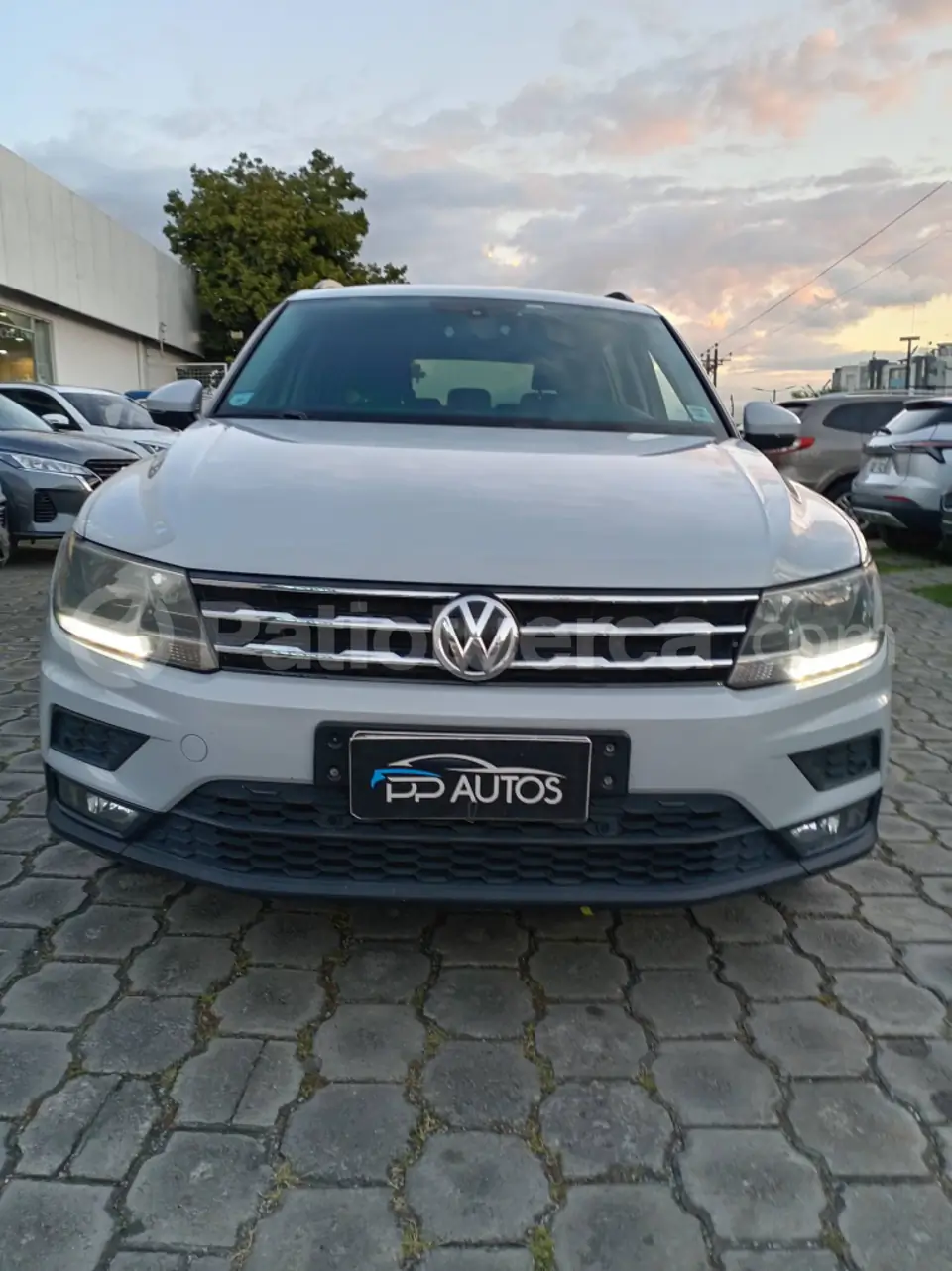 Foto 2 de Volkswagen Tiguan Trendline