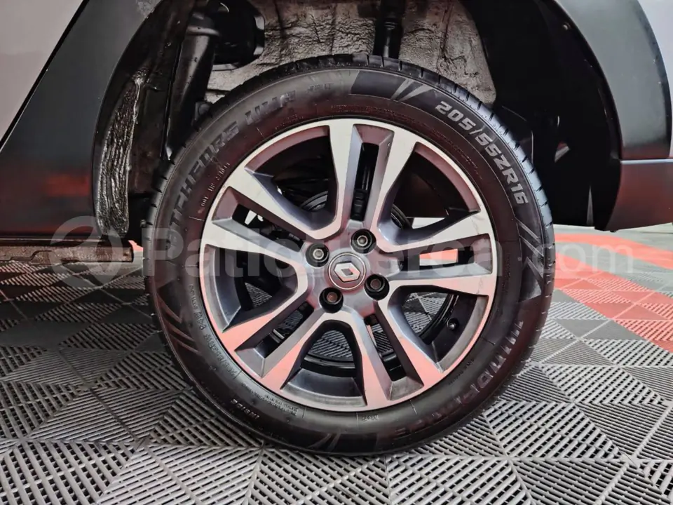 Foto 7 de Renault Logan