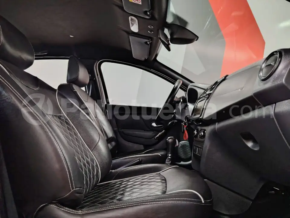 Foto 12 de Renault LOGAN CROSS INTENS