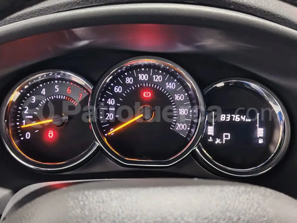 Foto 13 de Renault LOGAN CROSS INTENS