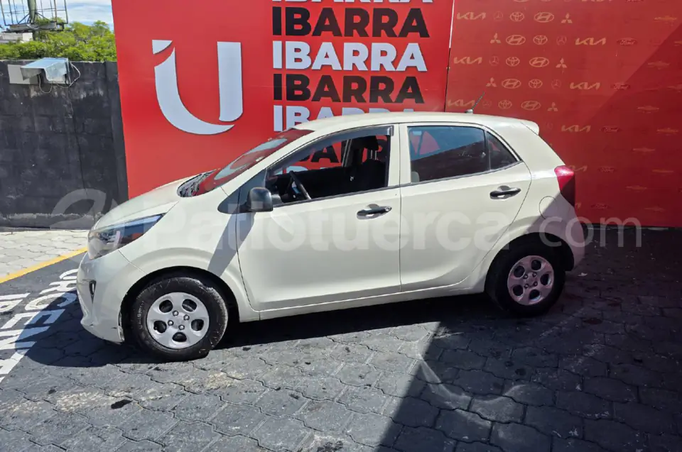 Foto 3 de Kia PICANTO LX