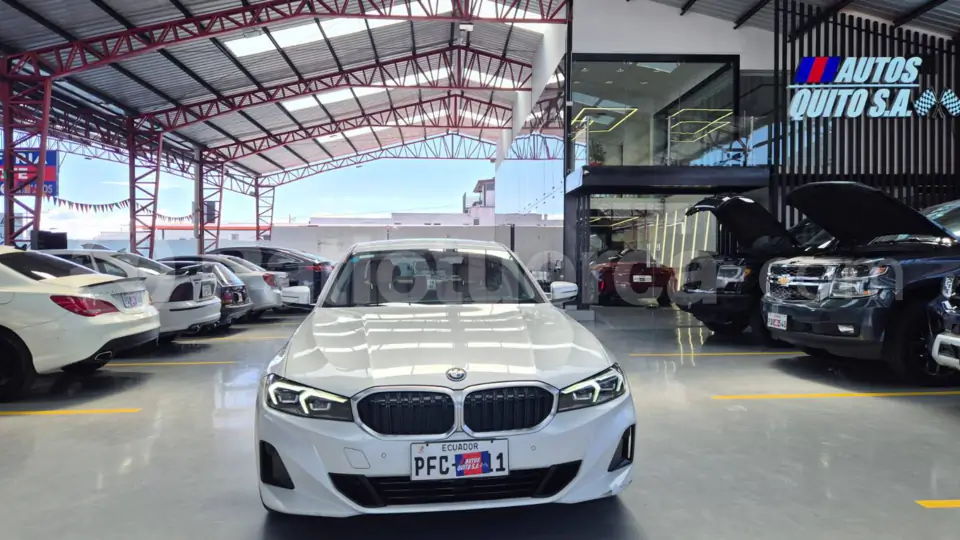 Foto 8 de BMW 330e