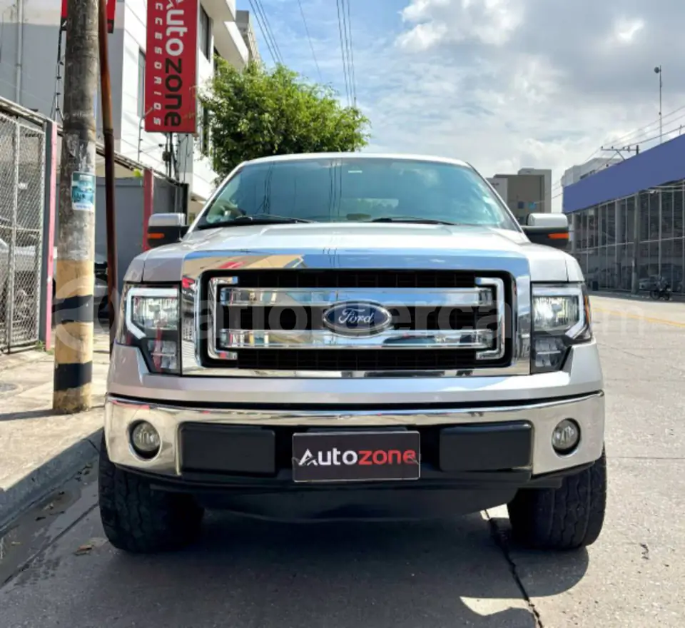 Foto 2 de Ford F150 DC 4X2