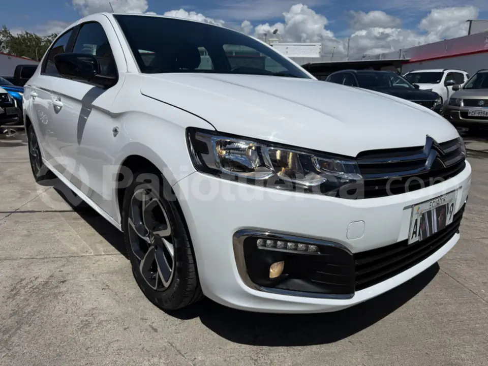 Foto 1 de Citroen C-ELYSEE