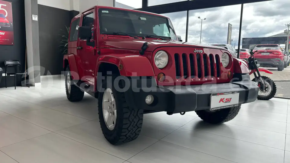 Foto 5 de Jeep Wrangler Sahara