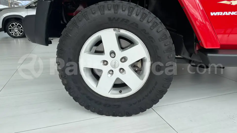 Foto 18 de Jeep Wrangler Sahara