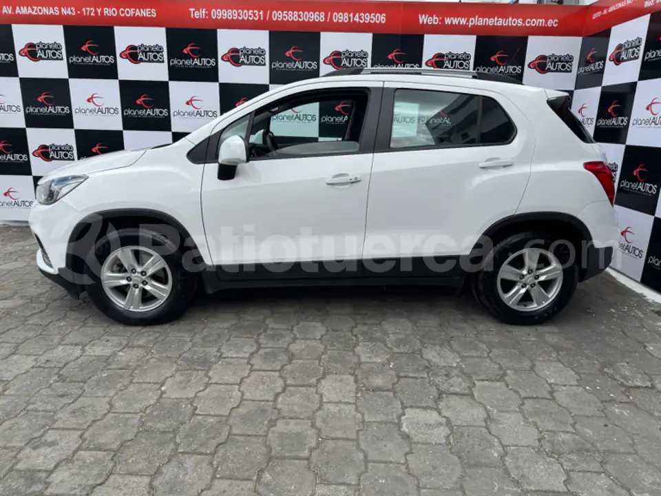 Foto 3 de Chevrolet Tracker LS
