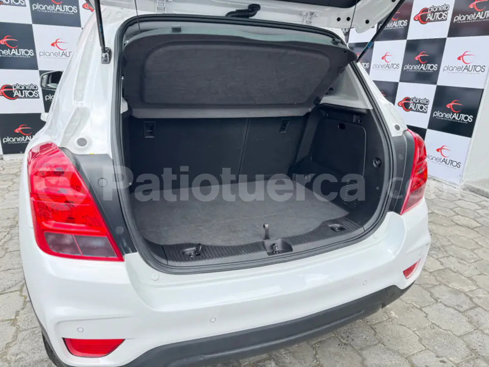 Foto 11 de Chevrolet Tracker LS