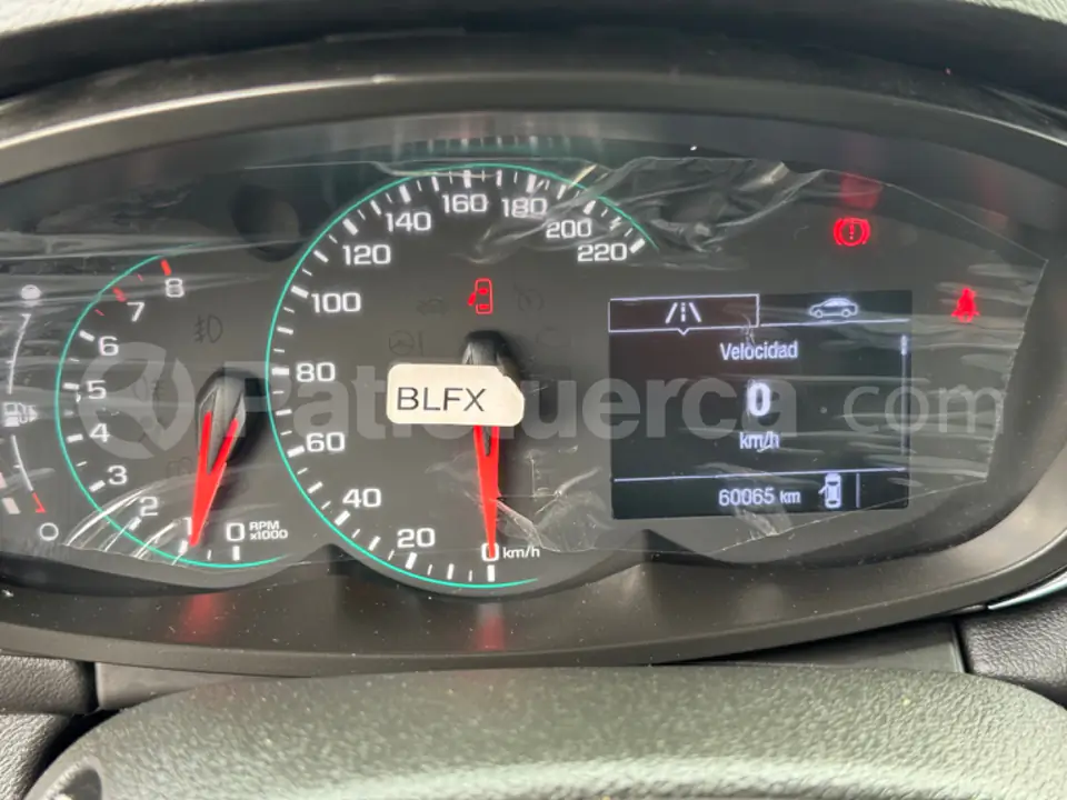 Foto 17 de Chevrolet Tracker LS