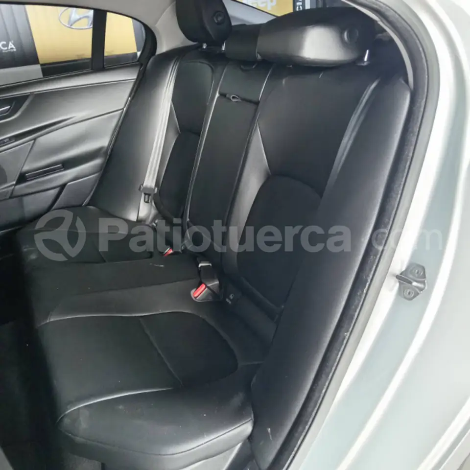 Foto 10 de Jaguar XE