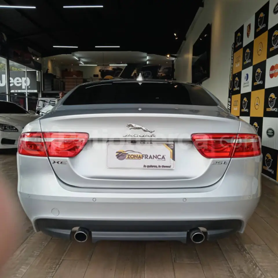Foto 16 de Jaguar XE