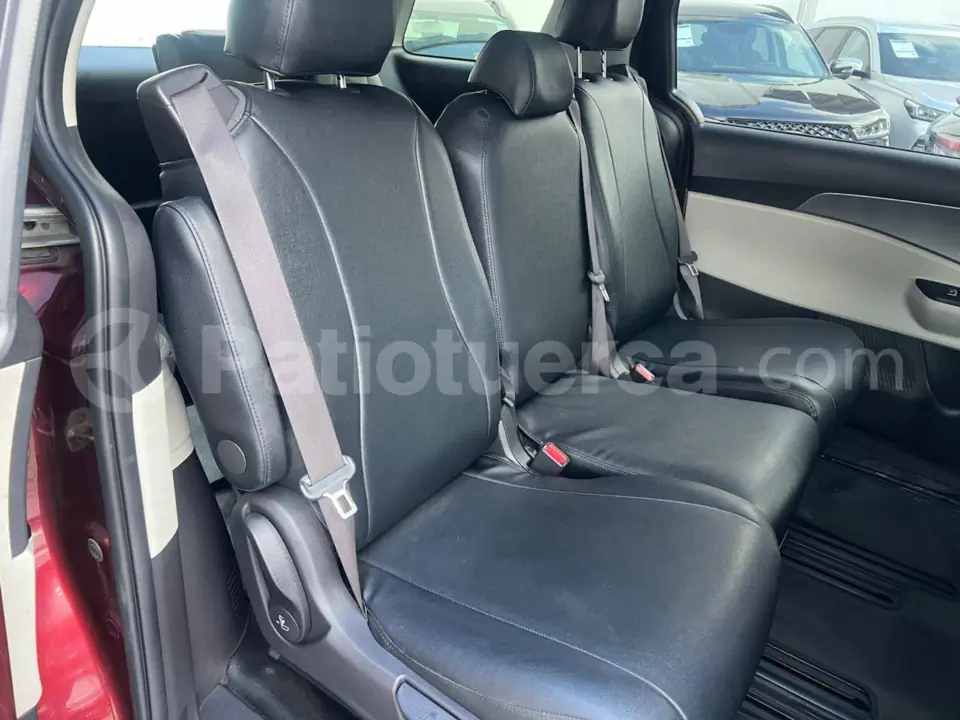 Foto 10 de Kia Carnival