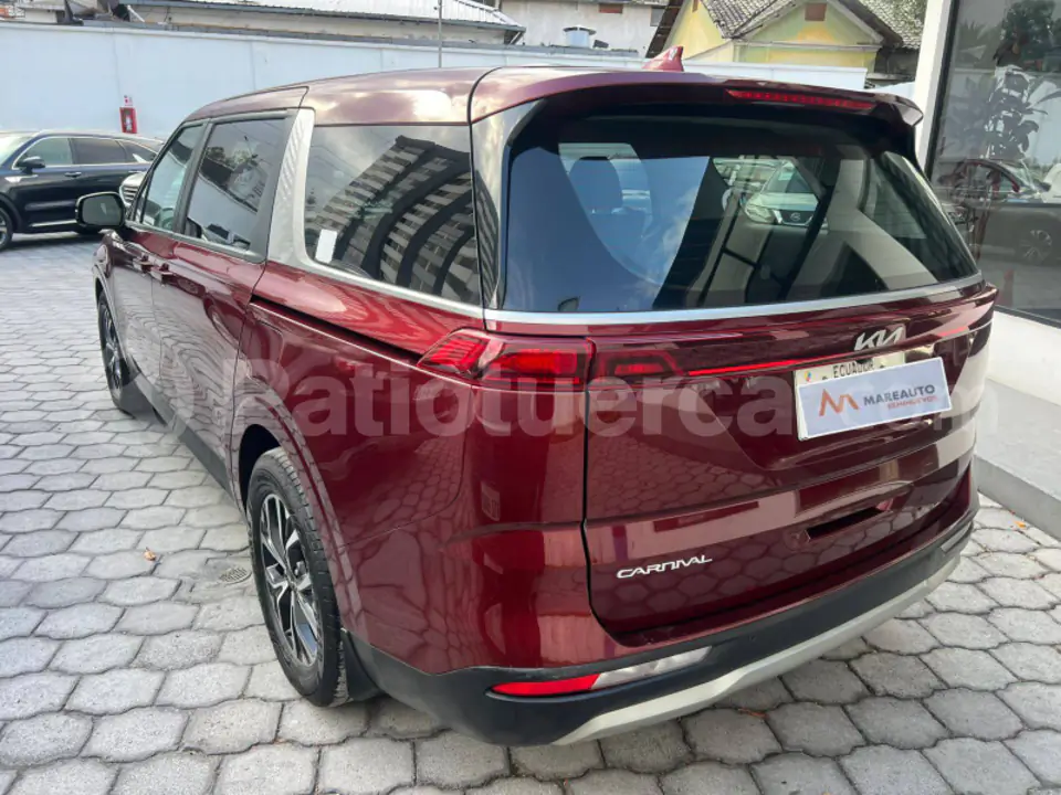 Foto 15 de Kia Carnival