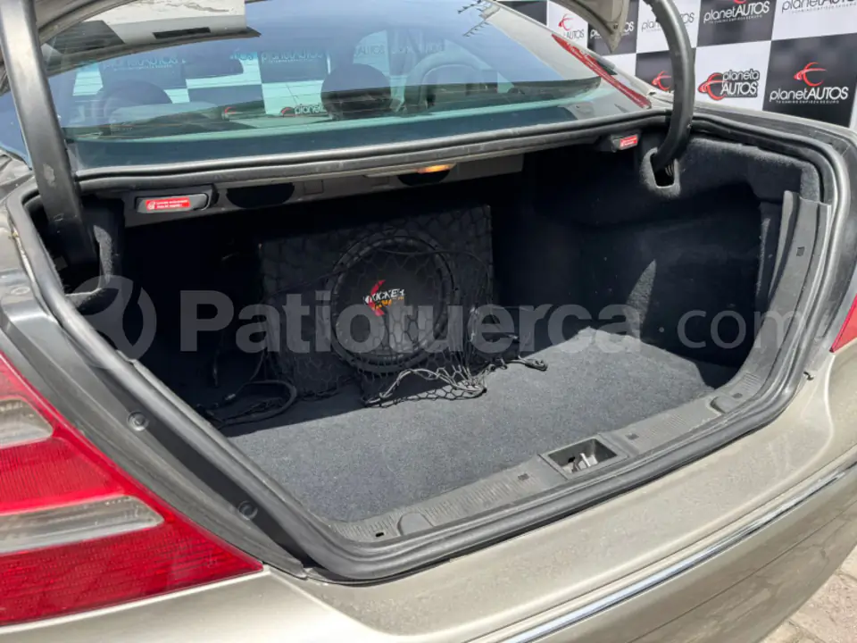 Foto 11 de Mercedes Benz CLK200