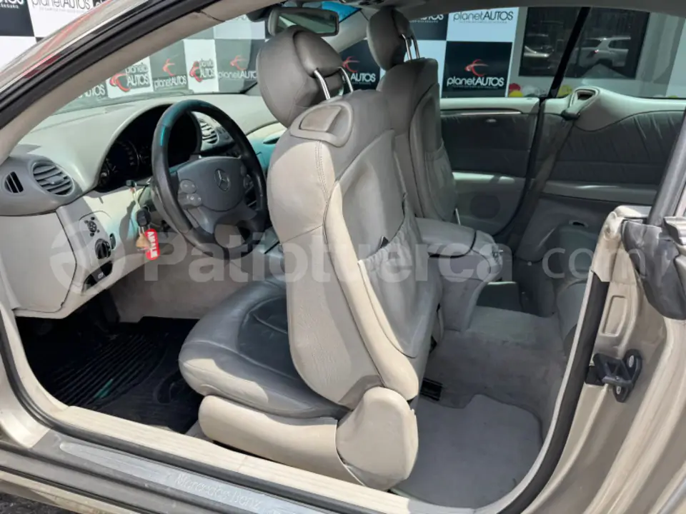 Foto 19 de Mercedes Benz CLK200