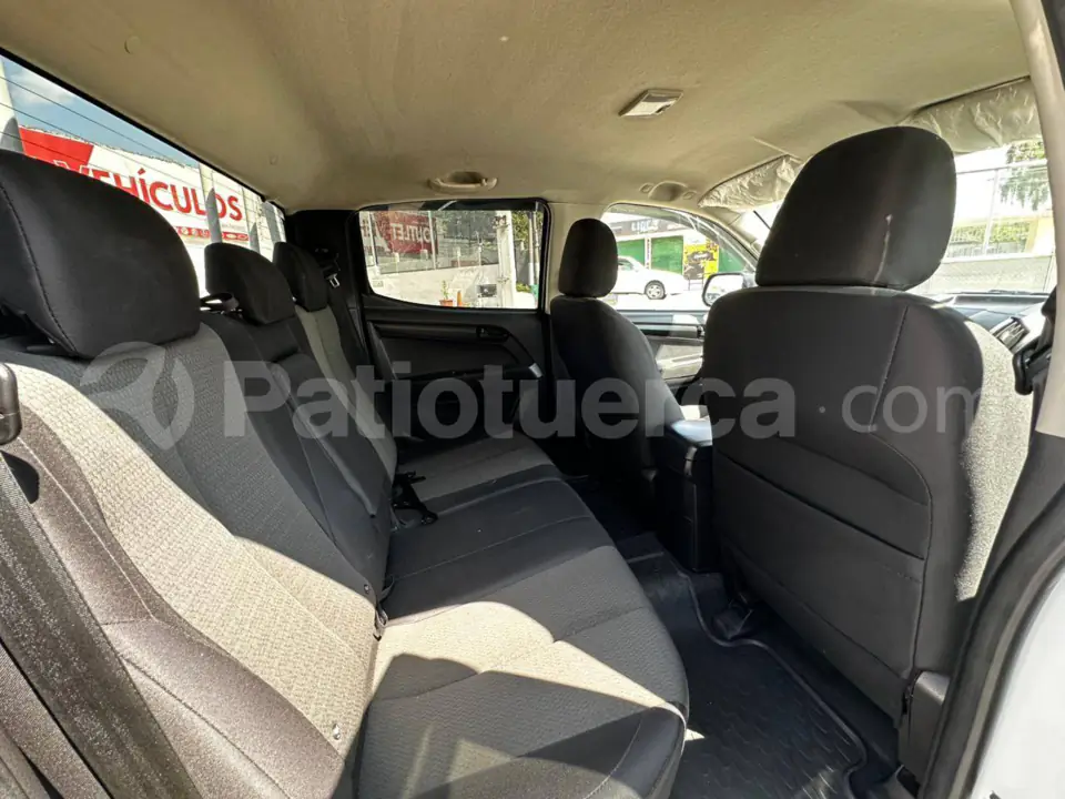 Foto 8 de Chevrolet D-MAX HI RIDE CRDI