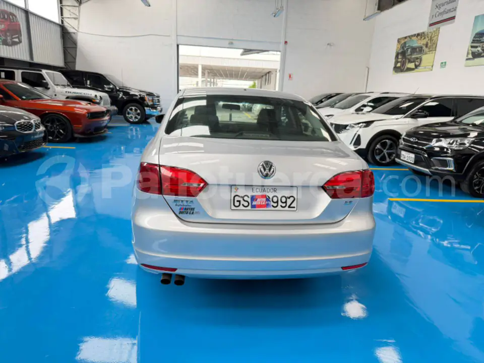 Foto 2 de Volkswagen Jetta