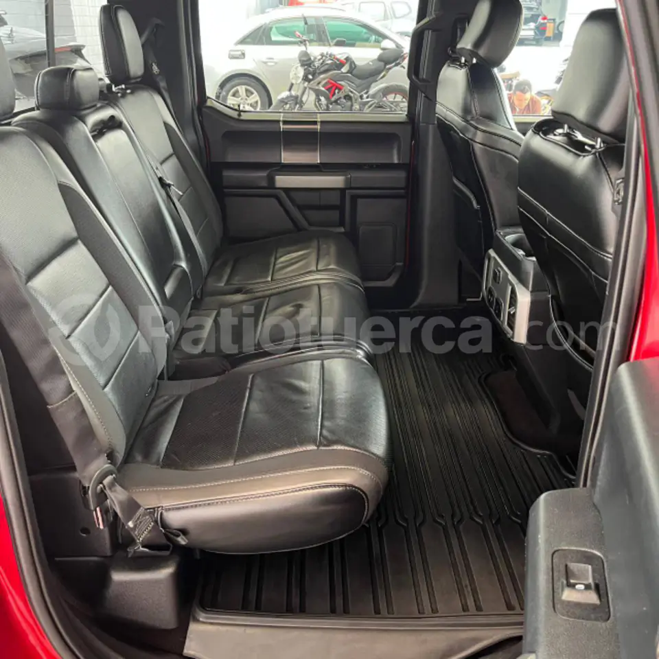 Foto 17 de Ford F150 Raptor AC