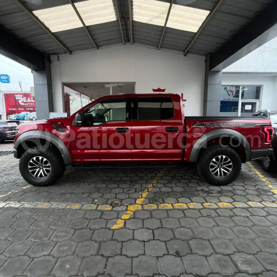 Foto 4 de Ford F150 Raptor AC