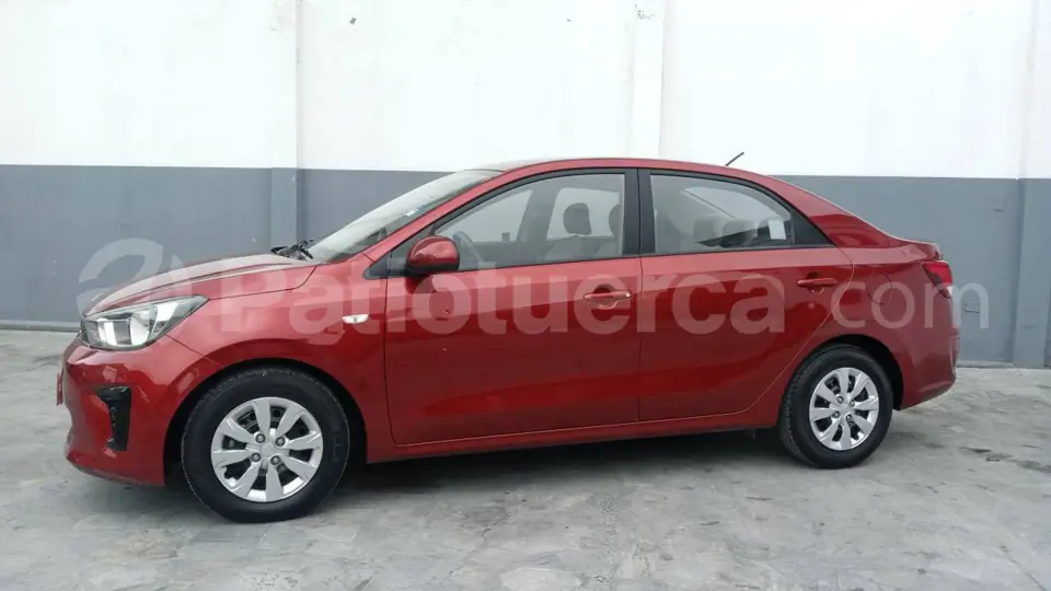 Foto 6 de Kia Soluto LX