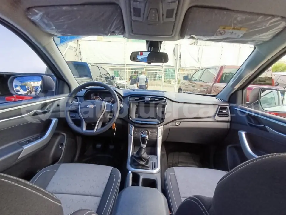 Foto 7 de Chevrolet DMAX CRDI FULL