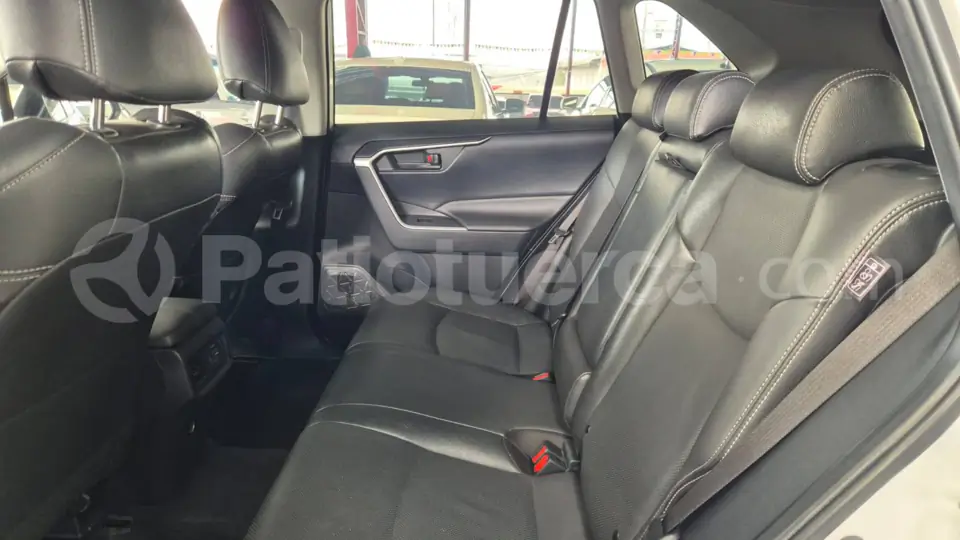 Foto 7 de Toyota RAV 4
