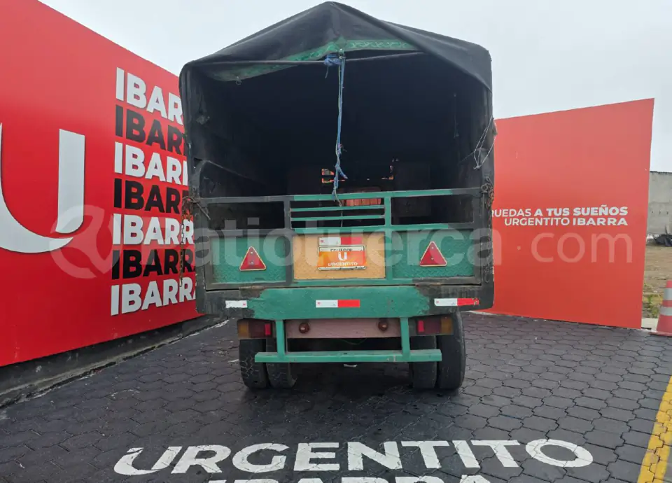 Foto 4 de Daihatsu Delta