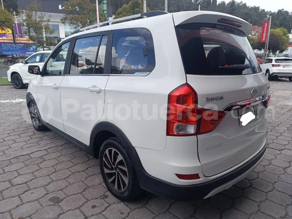 Foto 3 de Shineray MPV 750