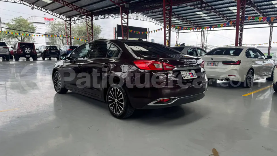 Foto 3 de Zotye Z560