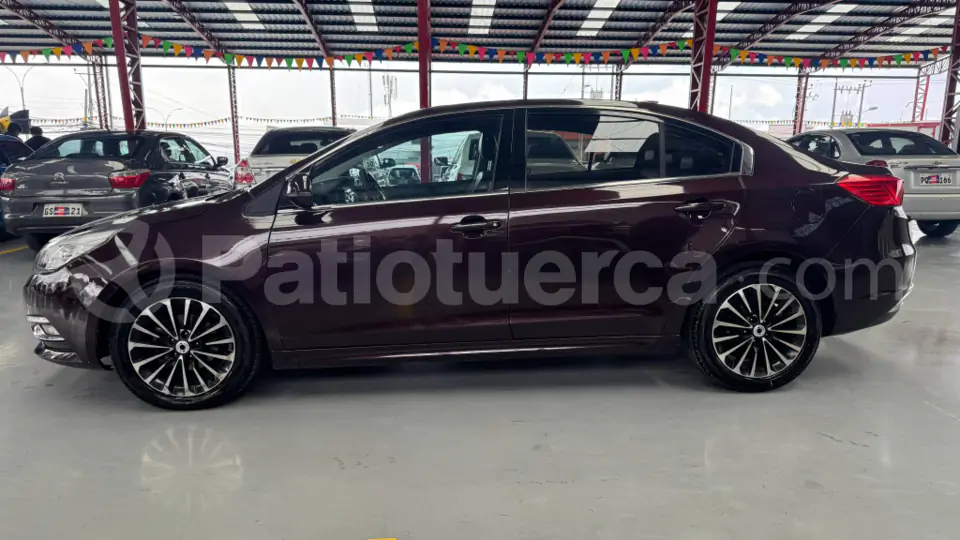 Foto 4 de Zotye Z560