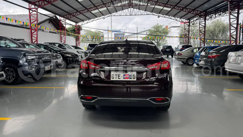 Foto 7 de Zotye Z560