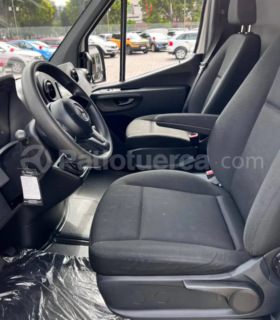 Foto 8 de Mercedes Benz Sprinter 315