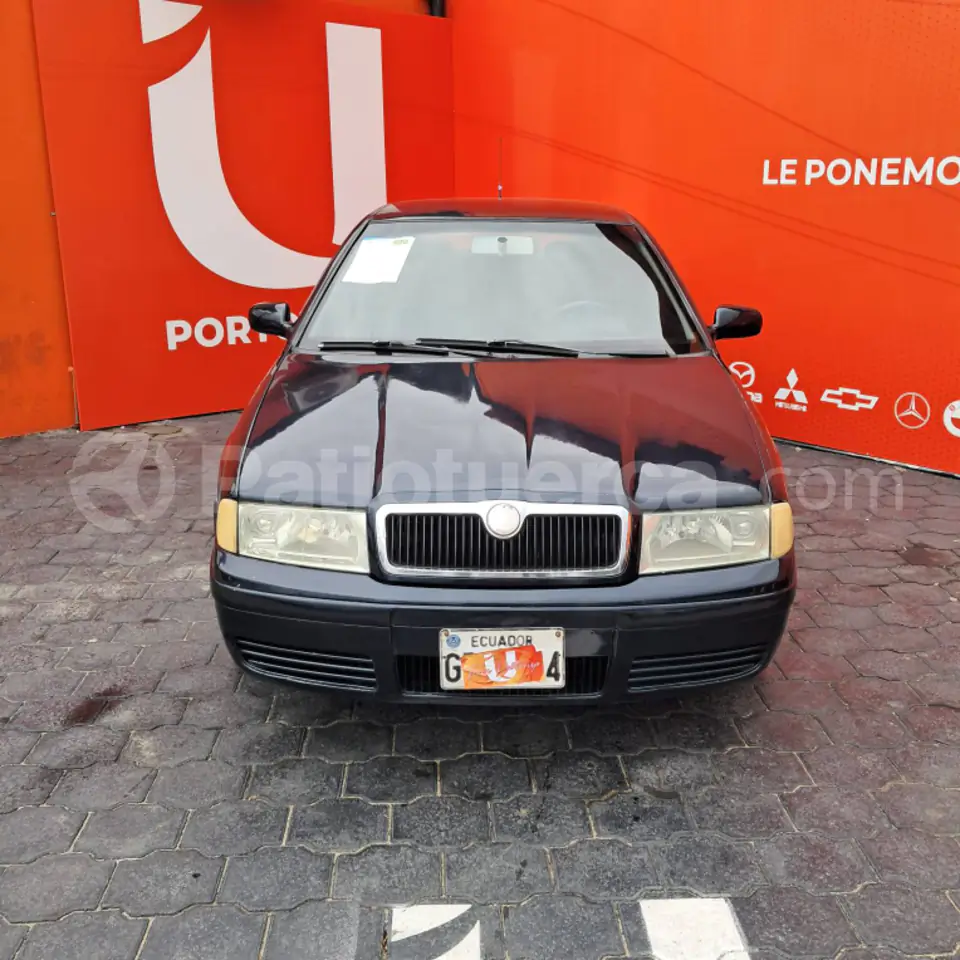 Foto 1 de Skoda OCTAVIA TOUR GLX