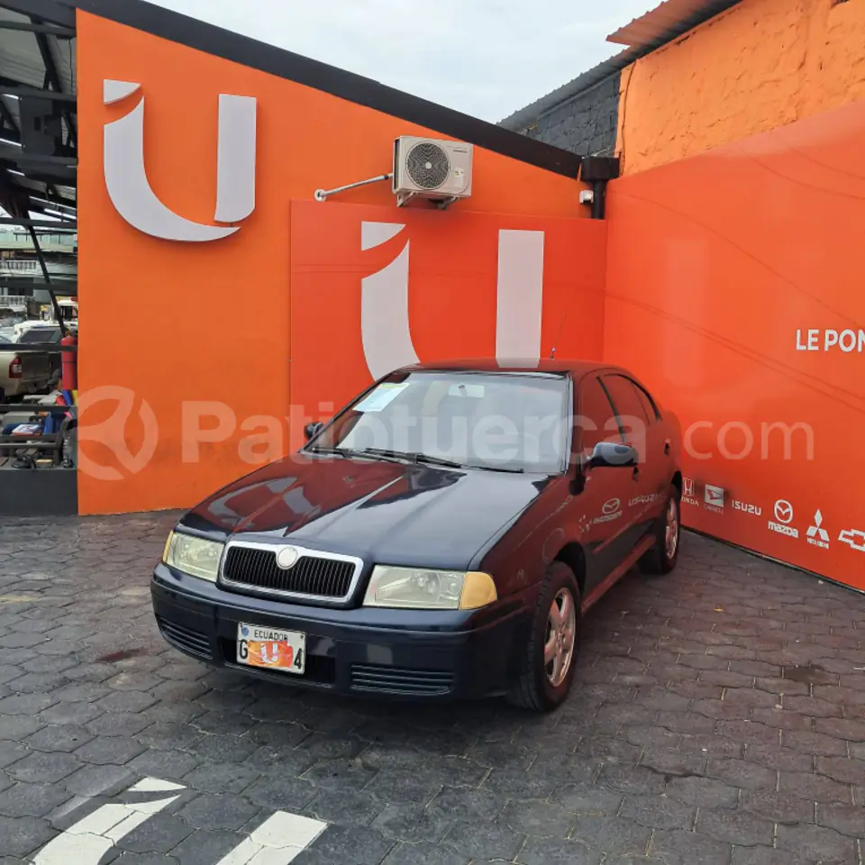 Foto 2 de Skoda OCTAVIA TOUR GLX