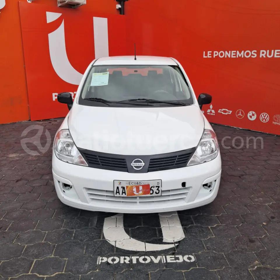 Foto 1 de Nissan Tiida