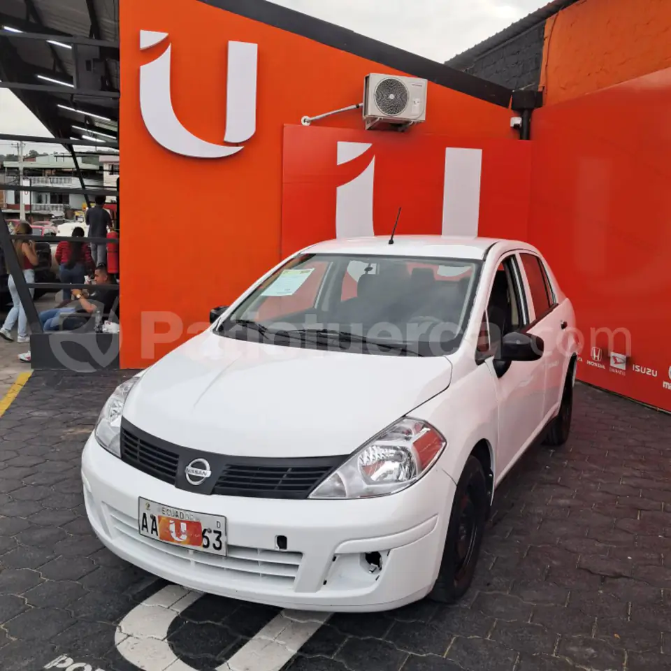 Foto 2 de Nissan Tiida