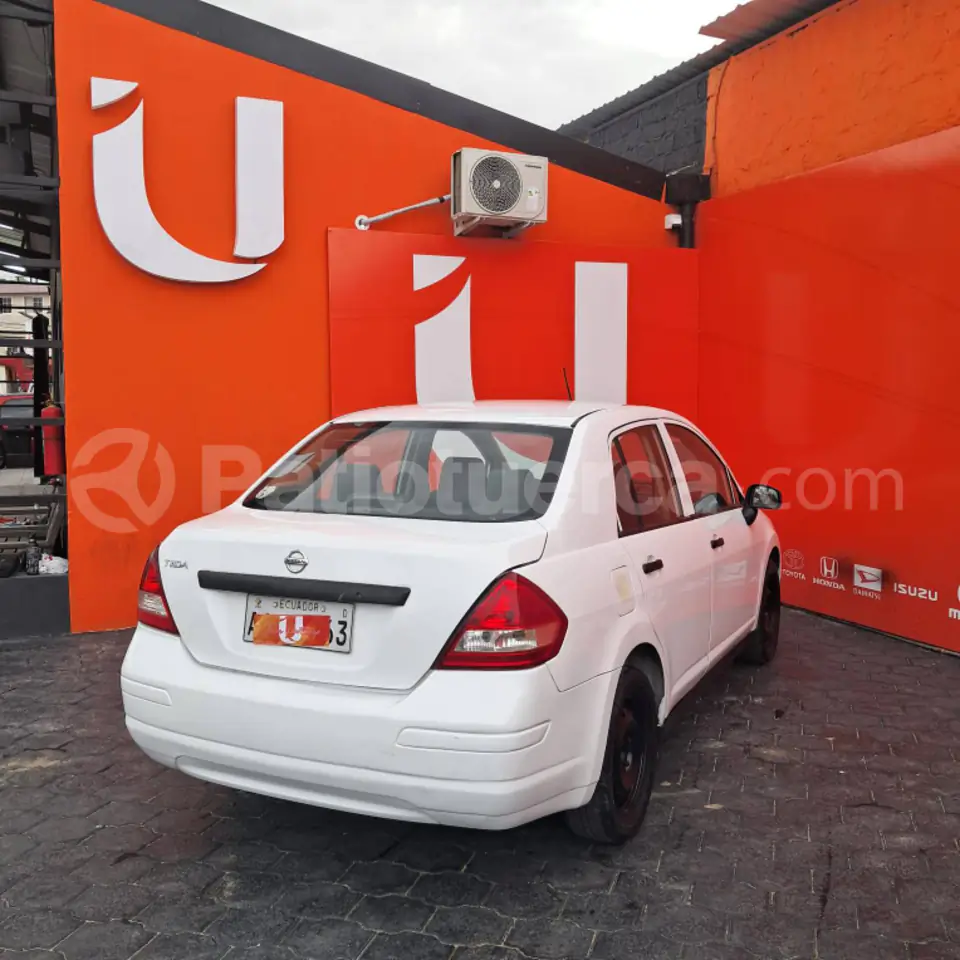 Foto 6 de Nissan Tiida