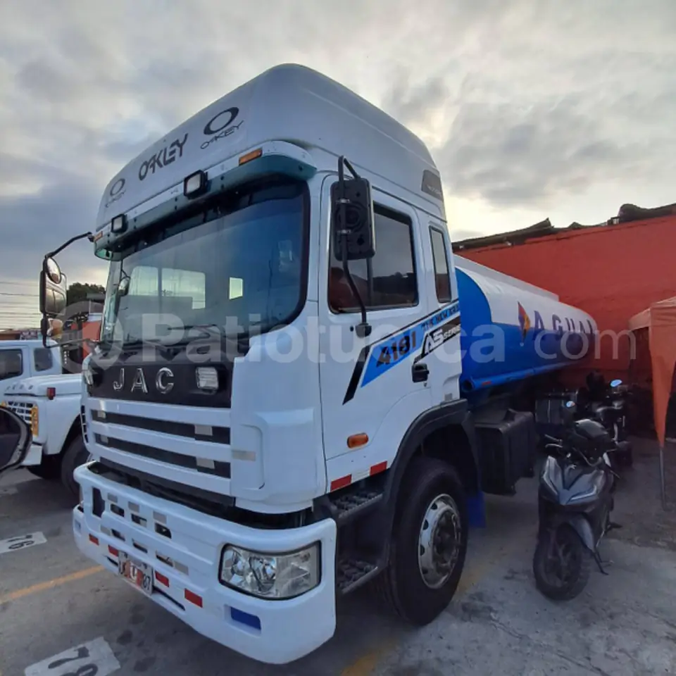 Foto 3 de JAC HFC 4183