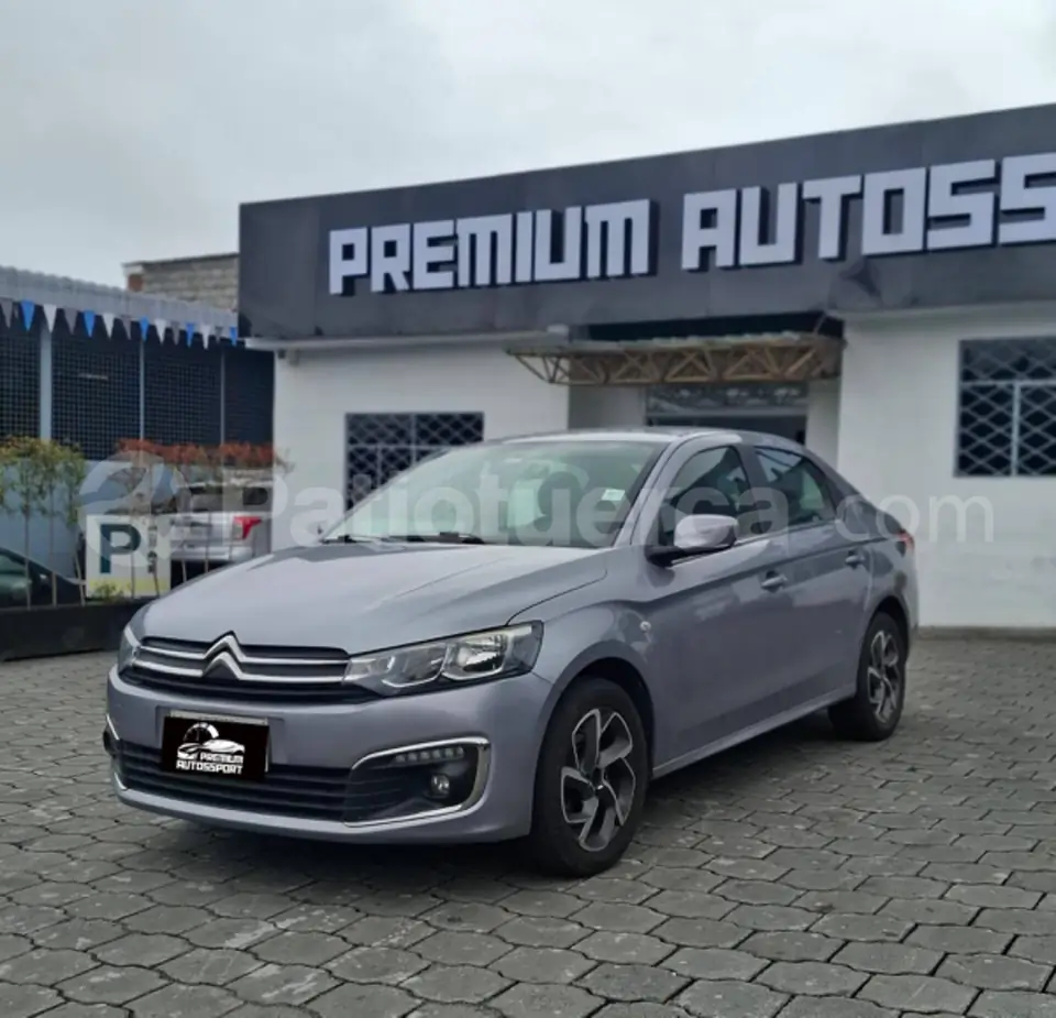 Foto 1 de Citroen C-ELYSEE