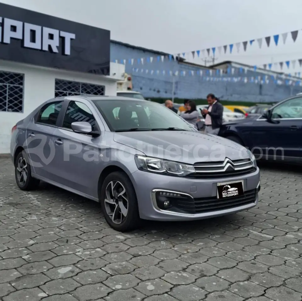 Foto 2 de Citroen C-ELYSEE