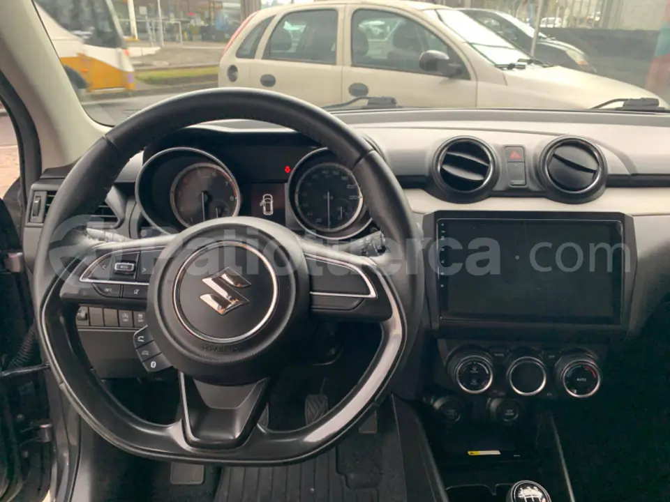 Foto 16 de Suzuki Swift