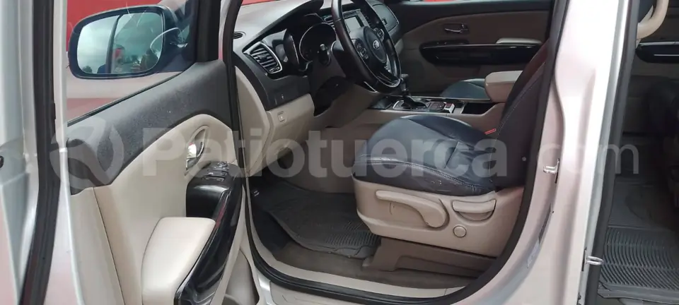 Foto 9 de Kia Carnival